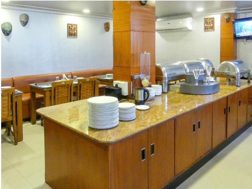 Meenakshi'S Sunshine Hotel Madurai Luaran gambar