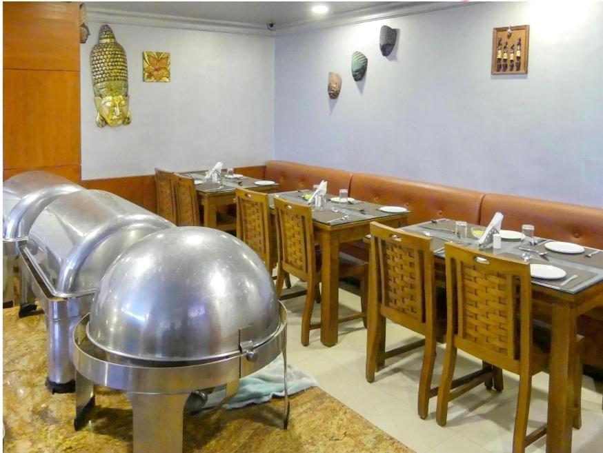 Meenakshi'S Sunshine Hotel Madurai Luaran gambar