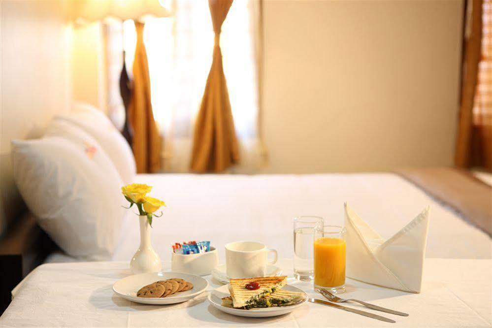 Meenakshi'S Sunshine Hotel Madurai Luaran gambar
